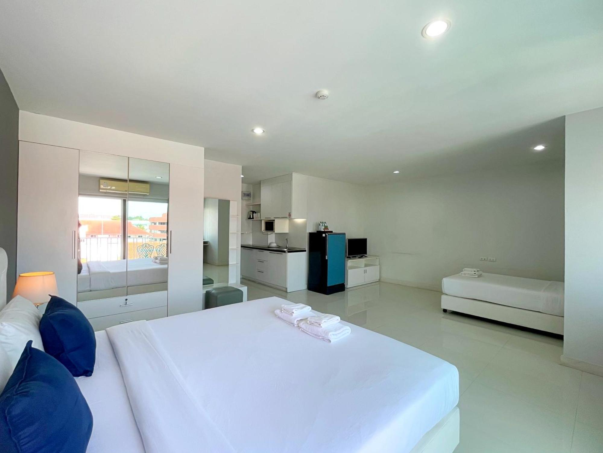 Готель Baan Pattaya By Sabai Номер фото